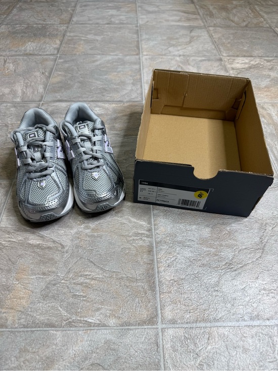 New Balance Other - New Balance 1906R Silver Metallic Milk Violet PS Girls Shoe Size 11c PC1906CX